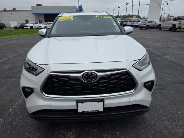 Used 2022 Toyota HIGHLANDER Sedan