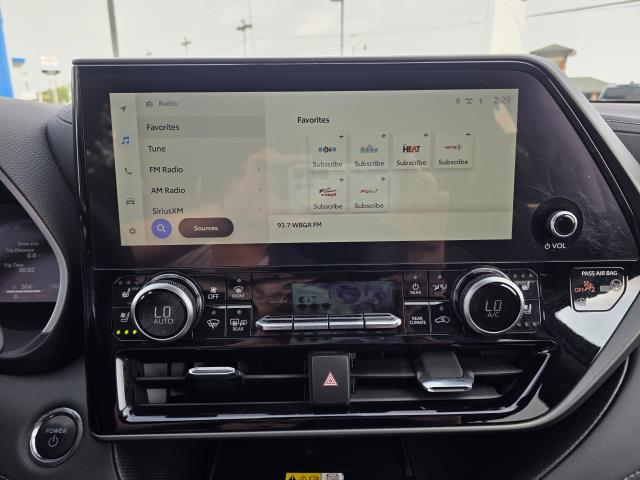 Used 2023 Toyota HIGHLANDER HYBRID Sedan