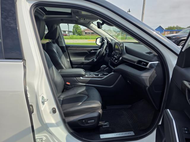 Used 2023 Toyota HIGHLANDER HYBRID Sedan
