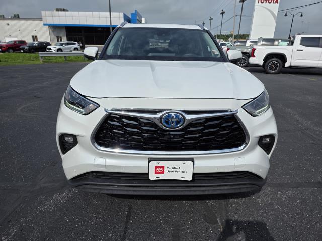 Used 2023 Toyota HIGHLANDER HYBRID Sedan