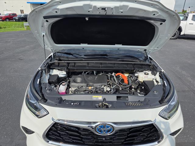 Used 2023 Toyota HIGHLANDER HYBRID Sedan