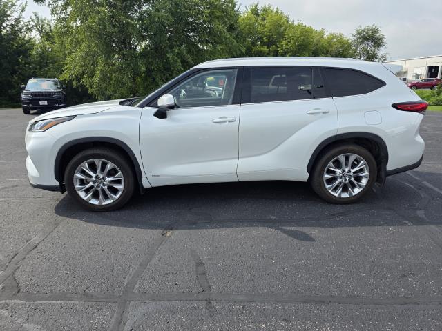 Used 2023 Toyota HIGHLANDER HYBRID Sedan